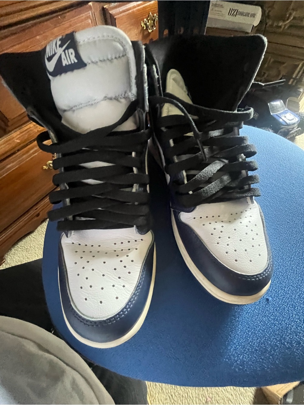 Men’s High-Top Sneakers in White and Navy